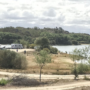 Parque de Caravanas Barragem de Povoa3.jpg