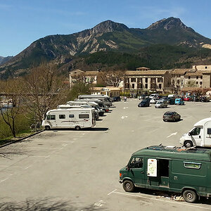 Aire Municipale Castellane.jpg