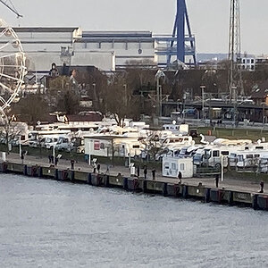 Parkplatz Mittelmole.jpeg