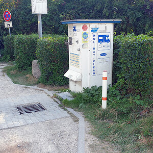 Wohnmobilstellplatz Am Schützenplatz Buxtehude 1.jpg