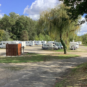 Aire Camping-Car de Lac de l'Uby 3.jpeg
