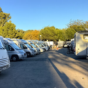 Área de Autocaravanas de Parque de la Paloma 2.jpeg
